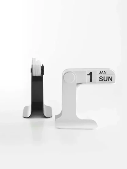 Modern Office Desk Calendar - Image 10